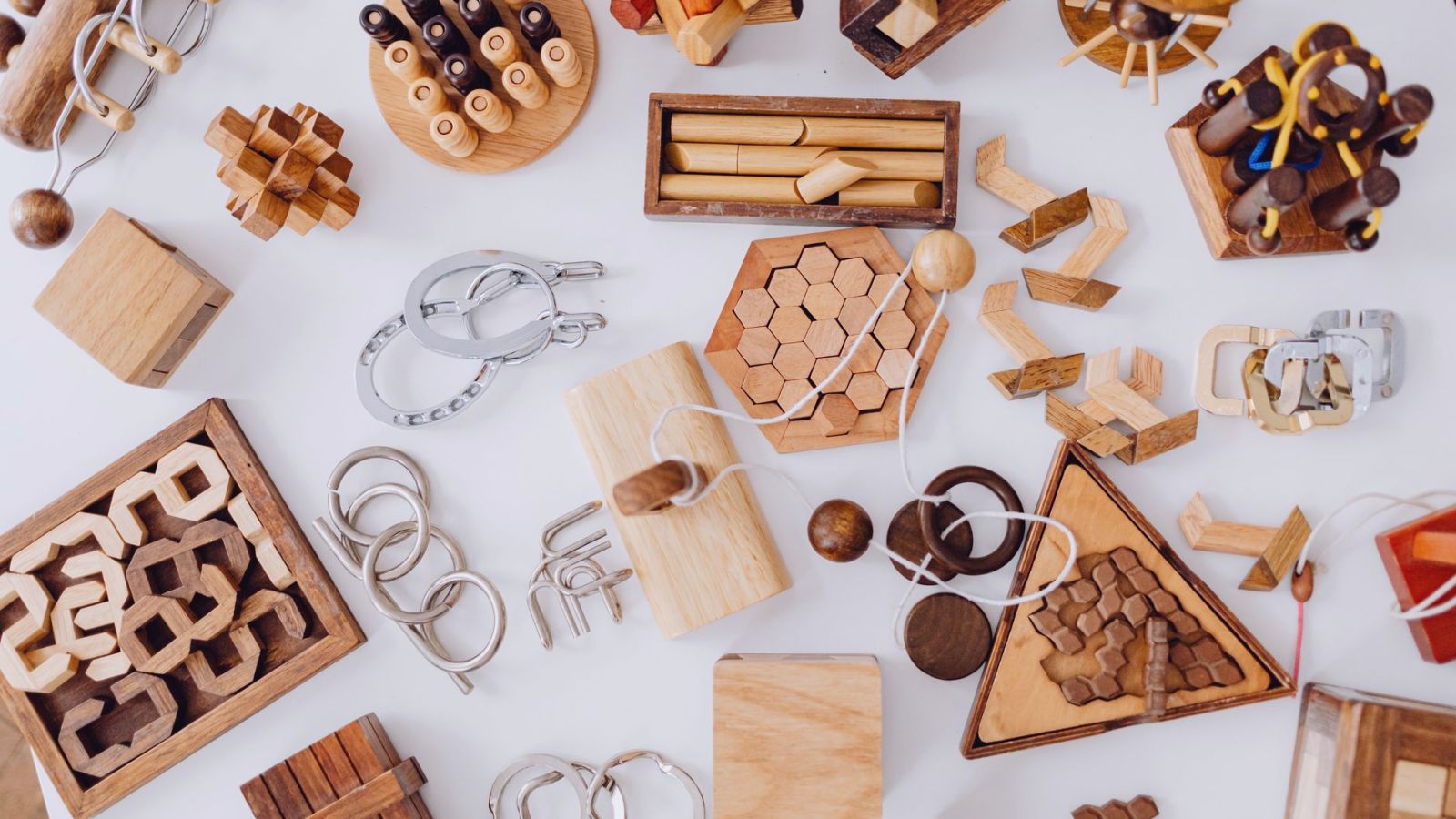Decision-making: puzzles, planning and real-world judgement